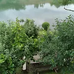 Prenociste Na Drini *