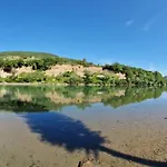 Prenociste Na Drini