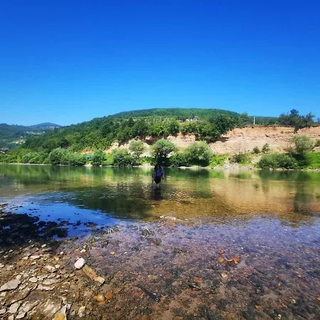 Prenociste Na Drini krevet i doručak *