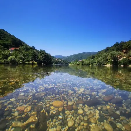Prenociste Na Drini krevet i doručak *
