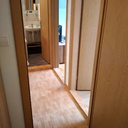 Prenociste Na Drini *