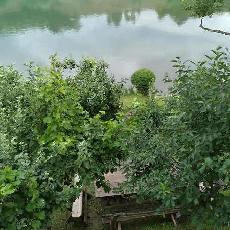 Prenociste Na Drini *