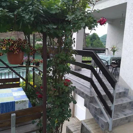 Prenociste Na Drini Foca