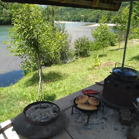 Prenociste Na Drini