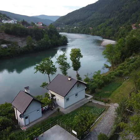 Prenociste Na Drini Panzió Foča