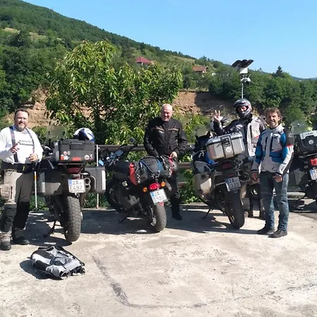 Prenociste Na Drini krevet i doručak *