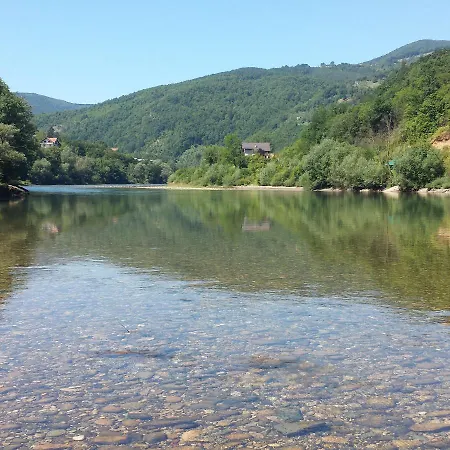 Prenociste Na Drini * 포차